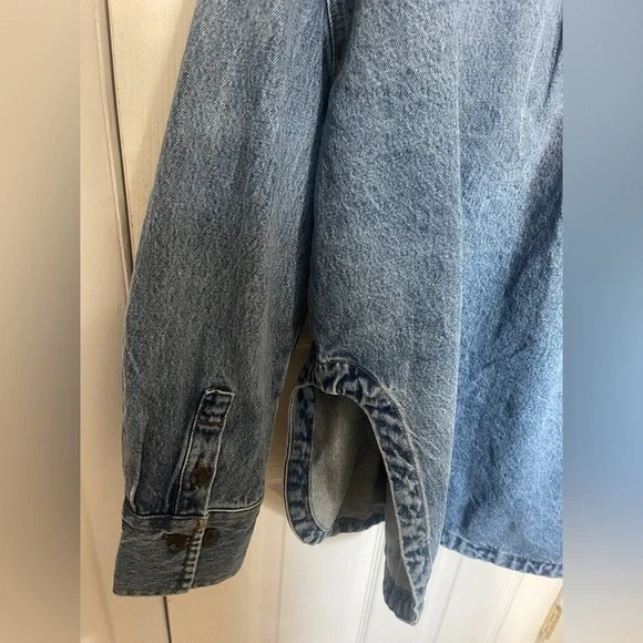 KBB KAHLANA Target Samira Medium Wash Button Down Denim Shirt Oversized M NWT - Picture 11 of 13